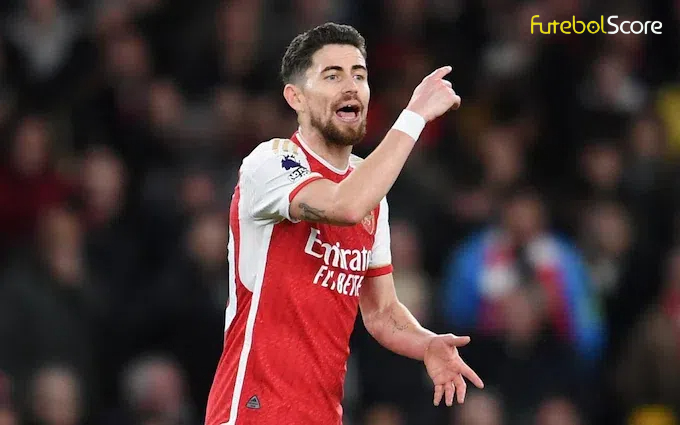 Jorginho é oferecido ao Palmeiras e está interessado em deixar o Arsenal antes do fim de seu contrato